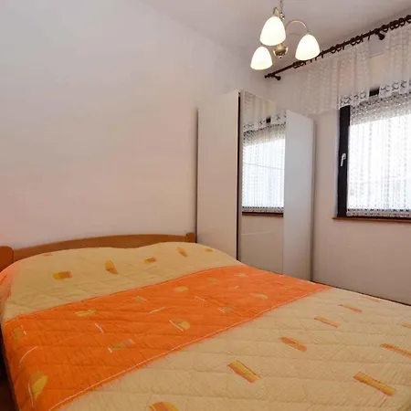 Apartment 23