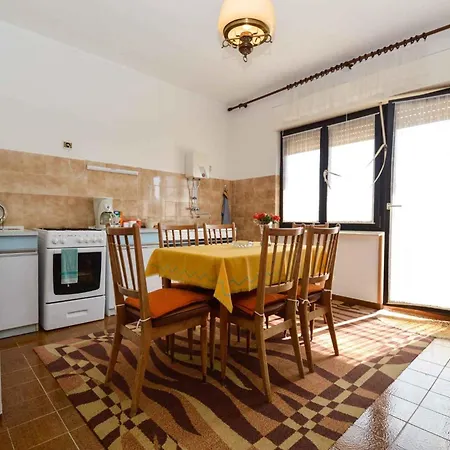 Apartment 23 *